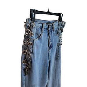 Women's Fashion Nova Breaking Chains Straight Leg Jeans -Size 3 Light Blue